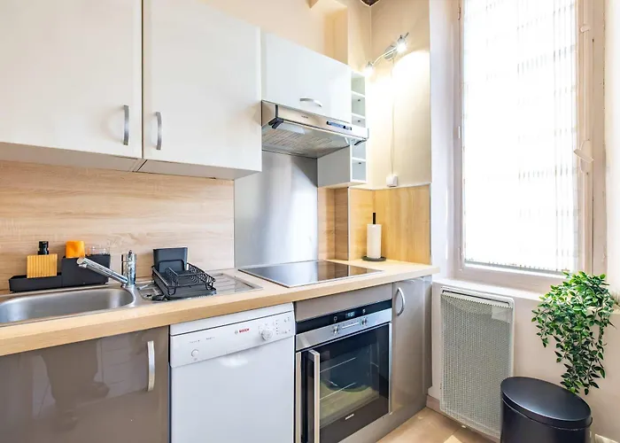 Apartment 4 Guests Flat - Rue Mouffetard *